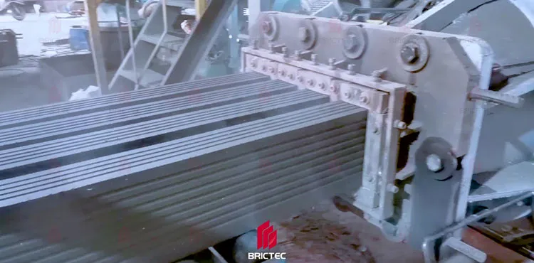 Maschinen zur Ziegelherstellung Mittelklasse-Doppelstufen-Vakuum-Extruder für Tonziegel und Fliesen 4