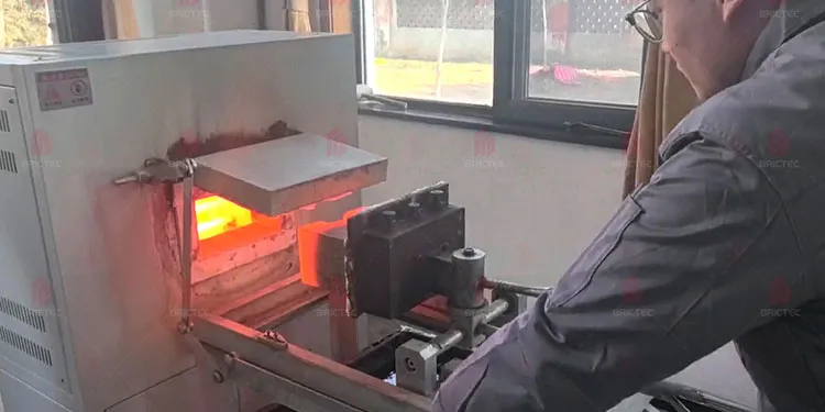 Feuerfeste Ziegel mit Hochtemperaturbeständigkeit & hoher Qualität und Haltbarkeit & niedrigeren Energiekosten 2